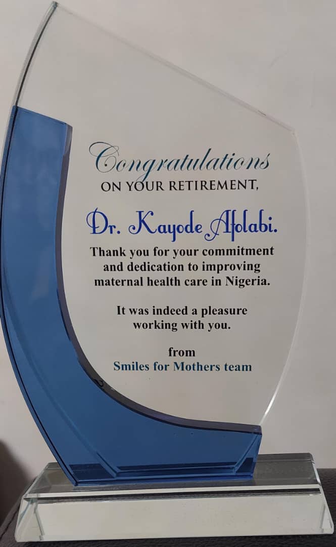 Smile for Mothers Award